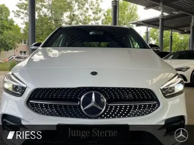Mercedes-Benz B 250