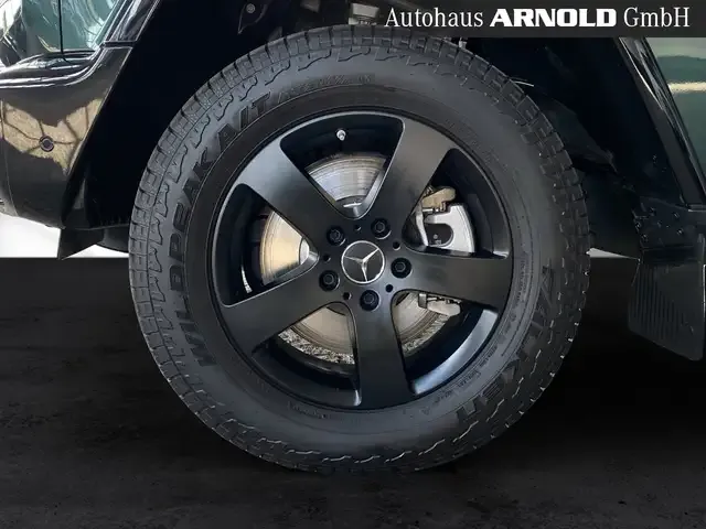 Mercedes-Benz G 400