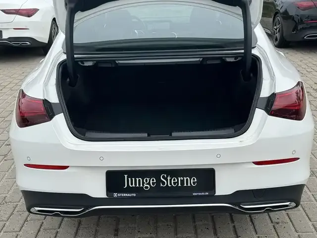 Mercedes-Benz CLA 180