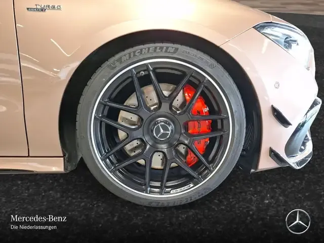 Mercedes-Benz CLA 45 AMG