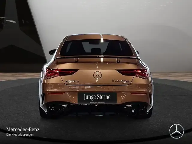 Mercedes-Benz CLA 45 AMG
