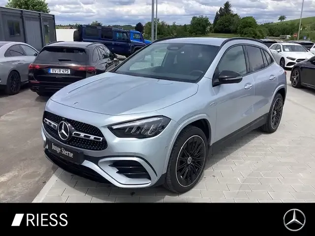 Mercedes-Benz GLA 250