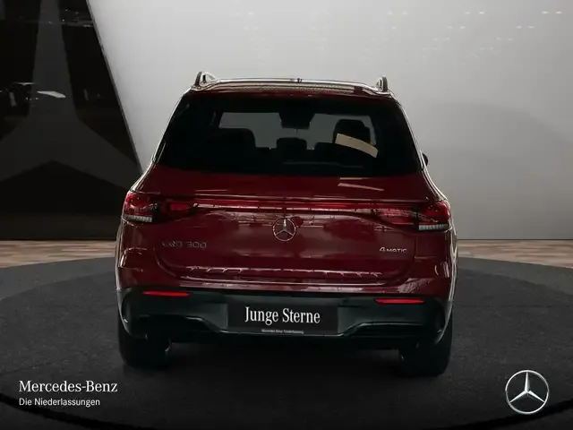 Mercedes-Benz EQB 300