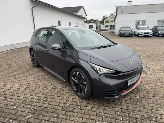 CUPRA Born