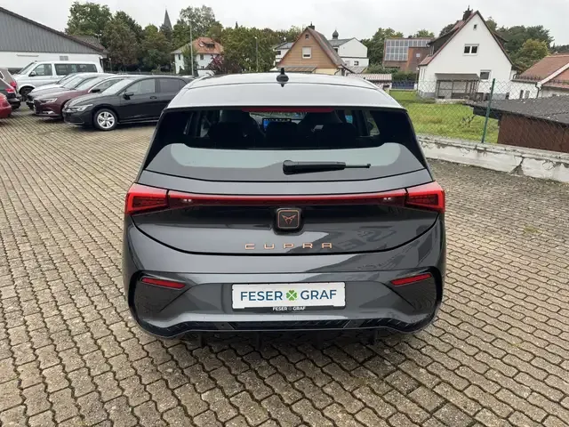 CUPRA Born