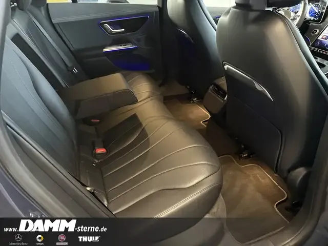 Mercedes-Benz EQE 300