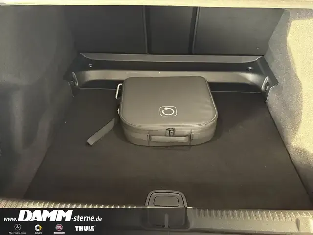 Mercedes-Benz EQE 300