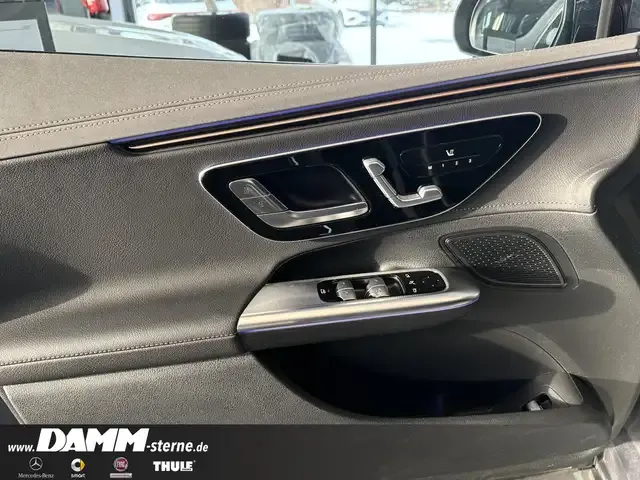 Mercedes-Benz EQE 300