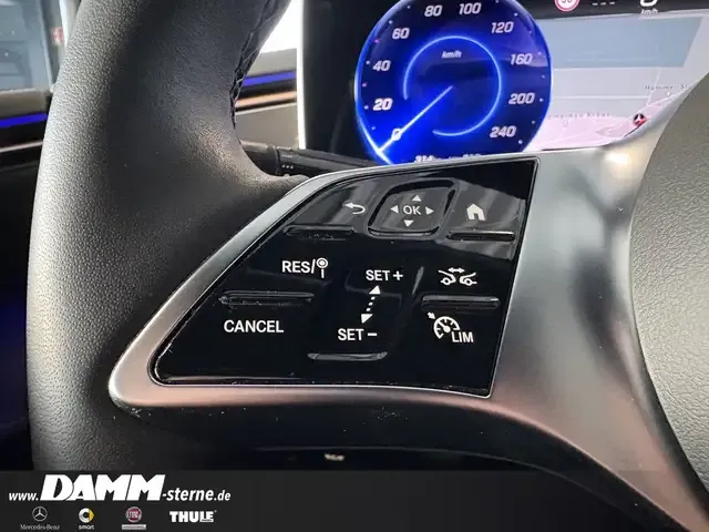 Mercedes-Benz EQE 300