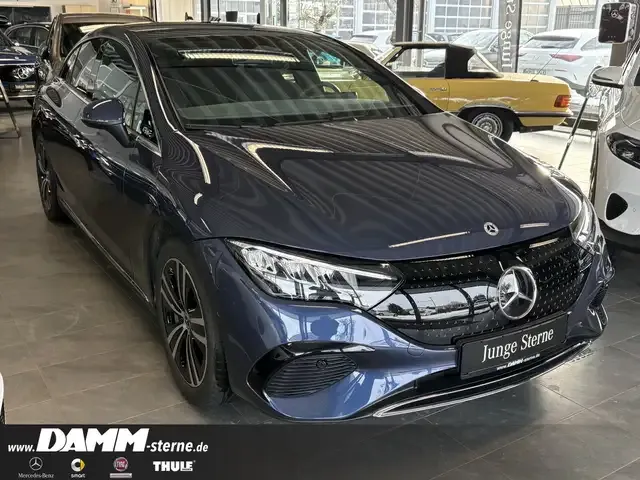 Mercedes-Benz EQE 300