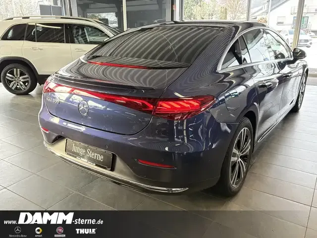 Mercedes-Benz EQE 300