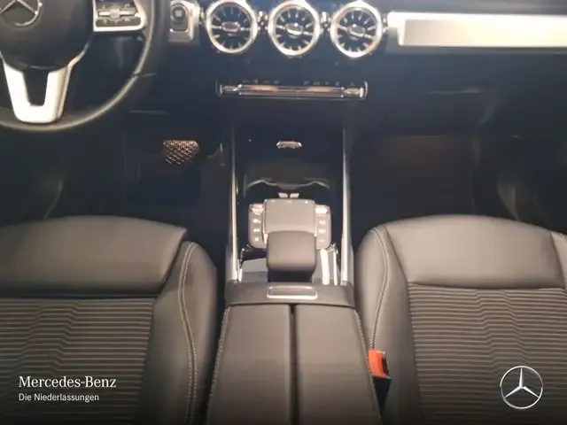 Mercedes-Benz EQB 250