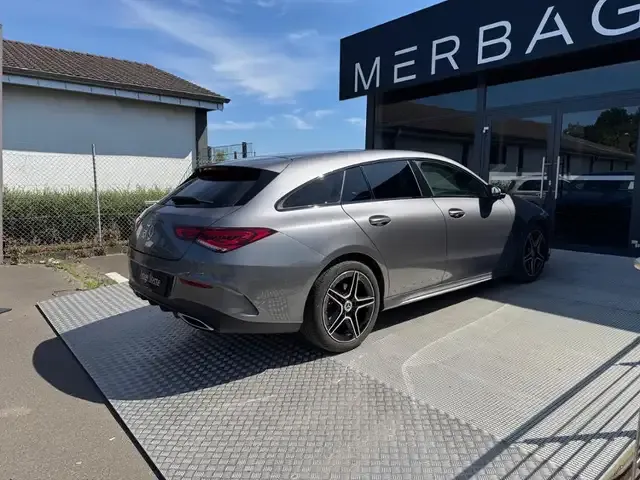 Mercedes-Benz CLA 180