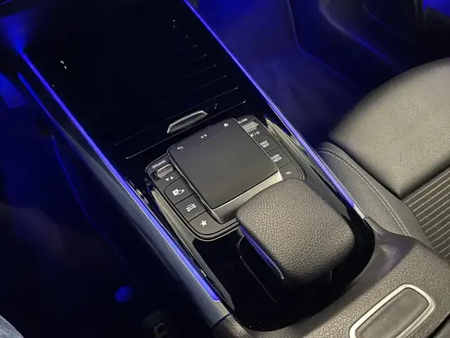 Mercedes-Benz GLA 220