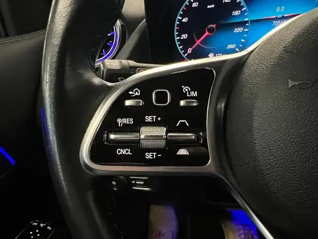 Mercedes-Benz GLA 220