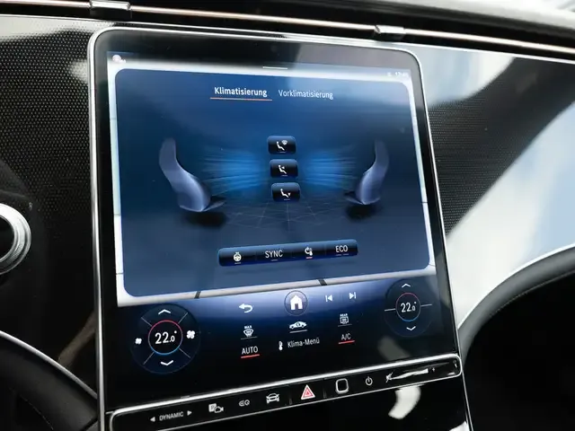 Mercedes-Benz EQE 300
