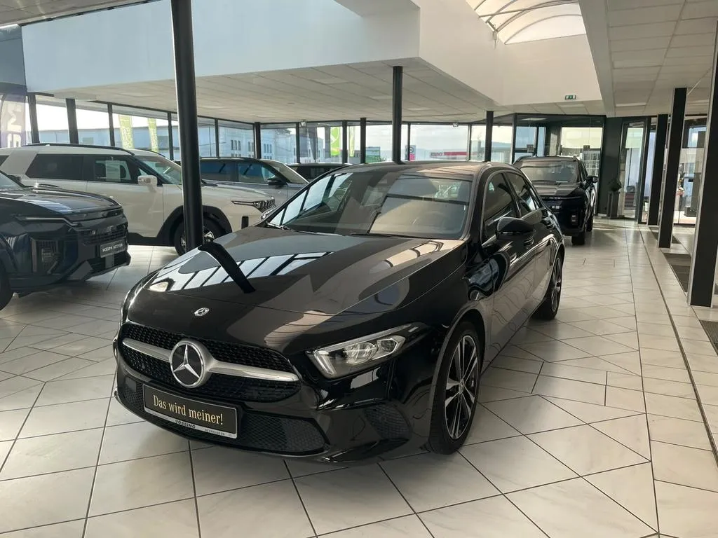 Mercedes-Benz A 180