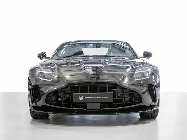 Aston Martin V8