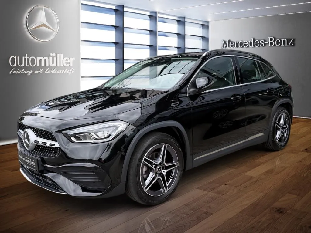 Mercedes-Benz GLA 200