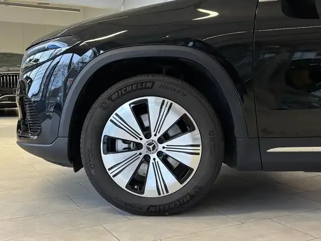 Mercedes-Benz EQA 250
