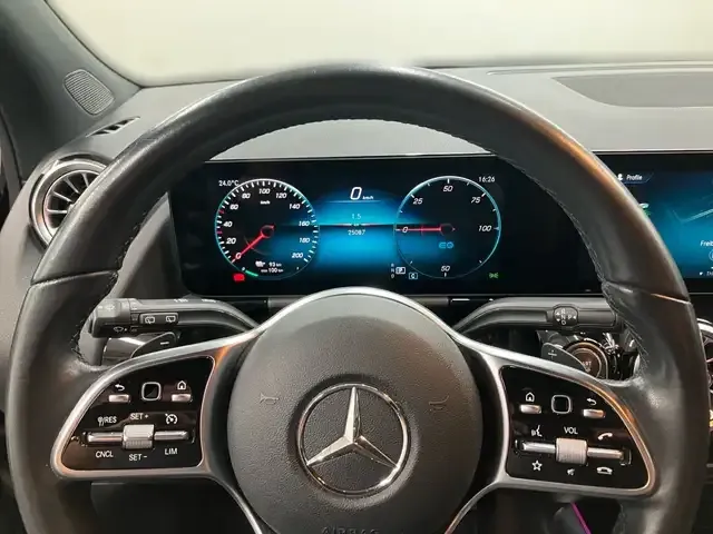 Mercedes-Benz EQA 250