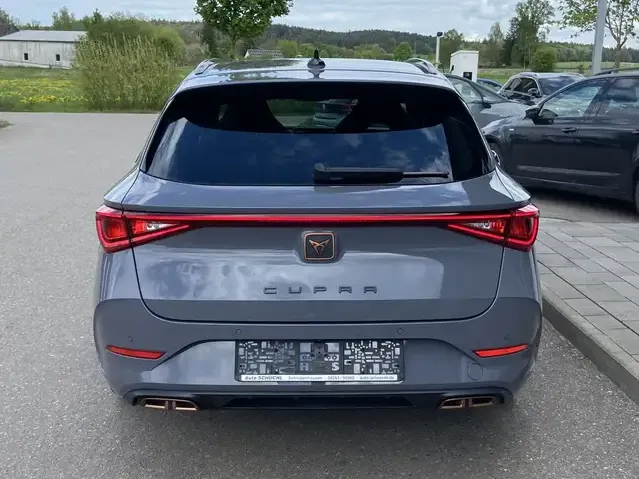 CUPRA Leon