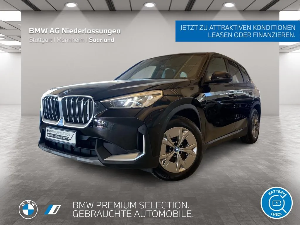 BMW iX1