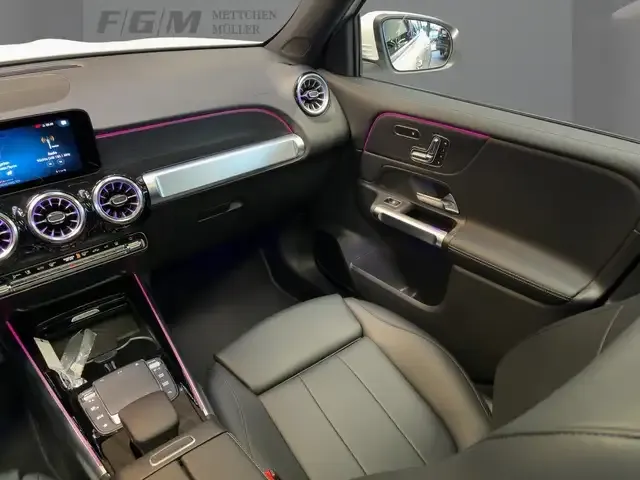 Mercedes-Benz EQB 300