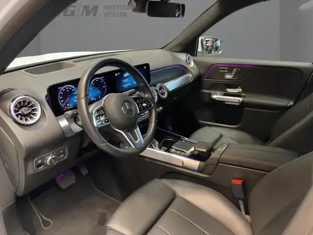 Mercedes-Benz EQB 300