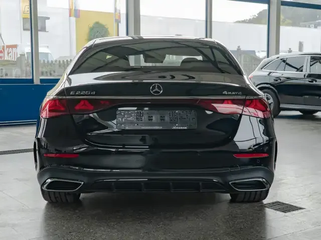 Mercedes-Benz E 220