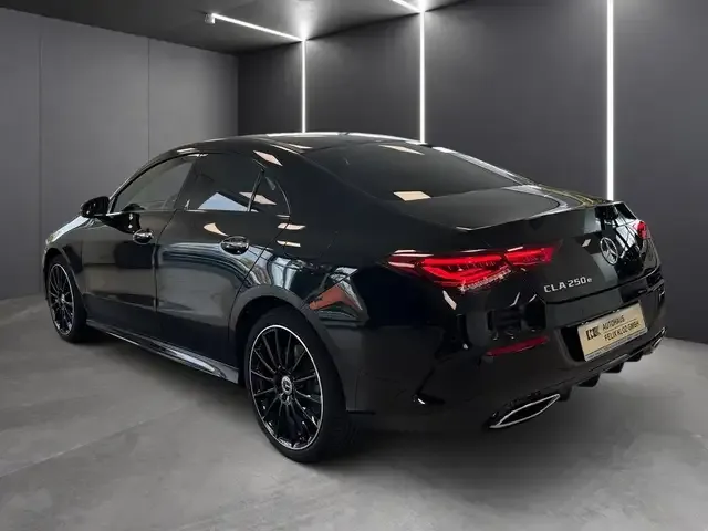 Mercedes-Benz CLA 250