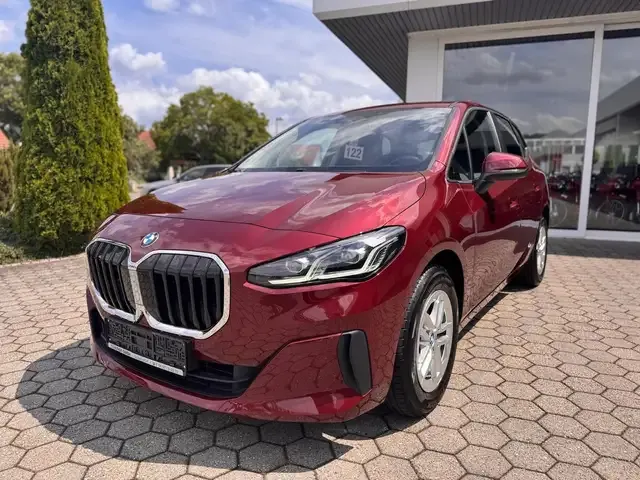 BMW 218