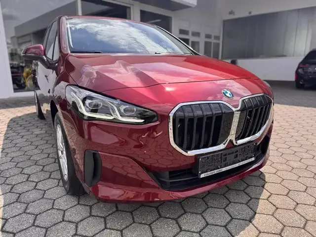 BMW 218