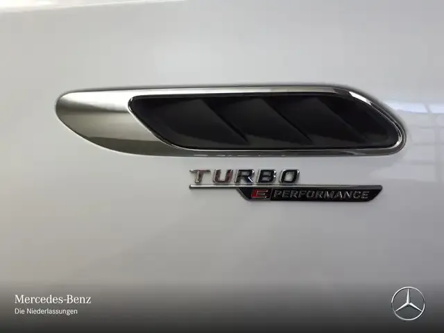 Mercedes-Benz C 63 AMG