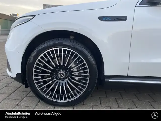 Mercedes-Benz EQC 400