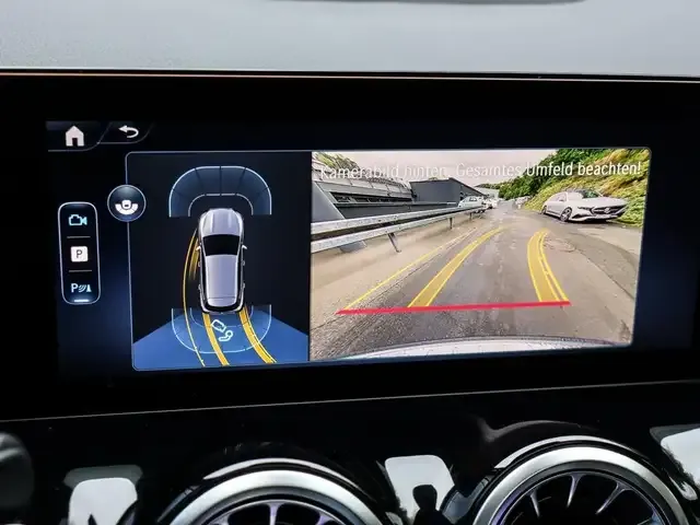 Mercedes-Benz GLA 180