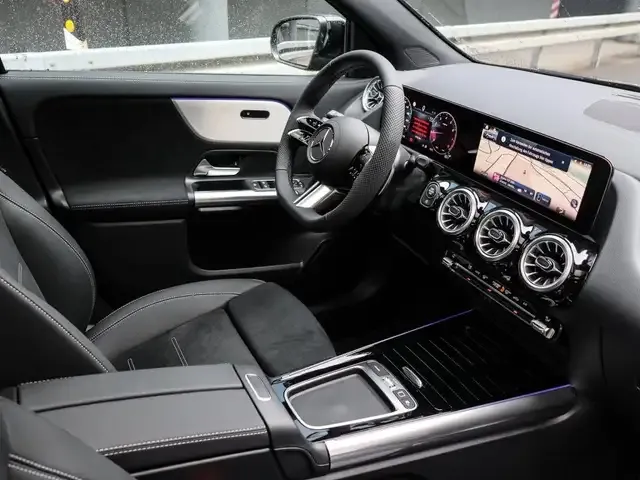 Mercedes-Benz GLA 180