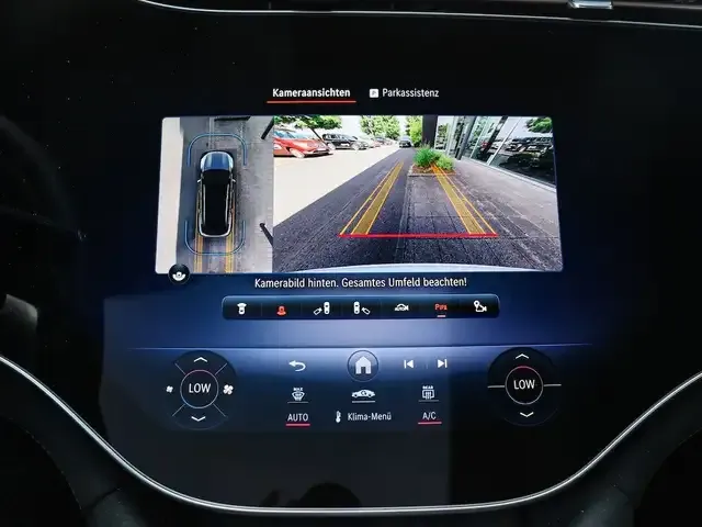 Mercedes-Benz EQS SUV