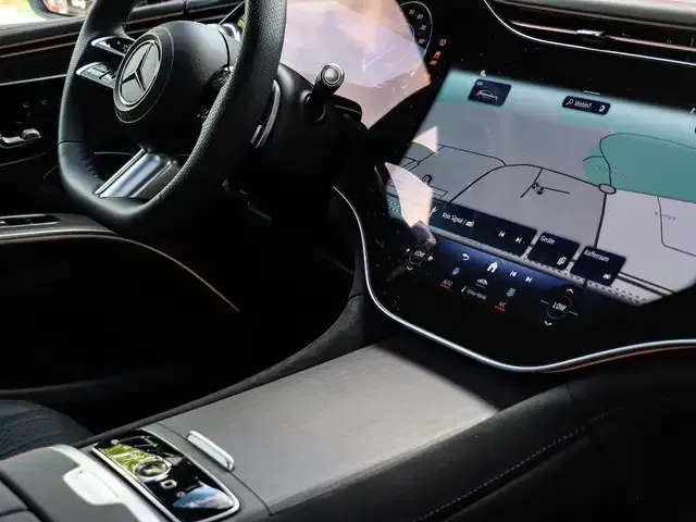 Mercedes-Benz EQS SUV