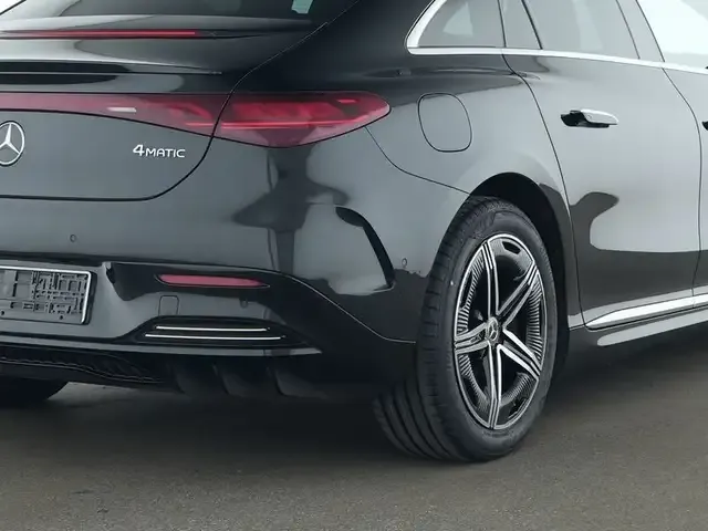 Mercedes-Benz EQE 500