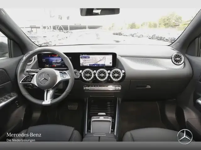 Mercedes-Benz EQA 300