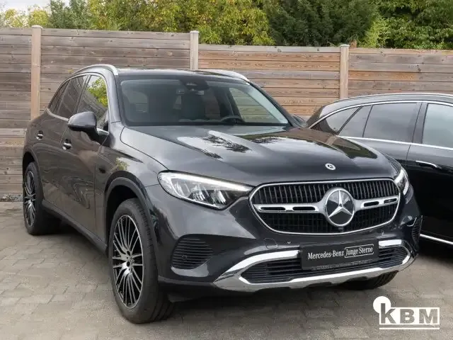 Mercedes-Benz GLC 220