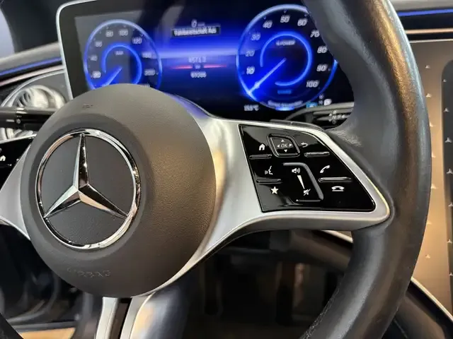 Mercedes-Benz EQE 350
