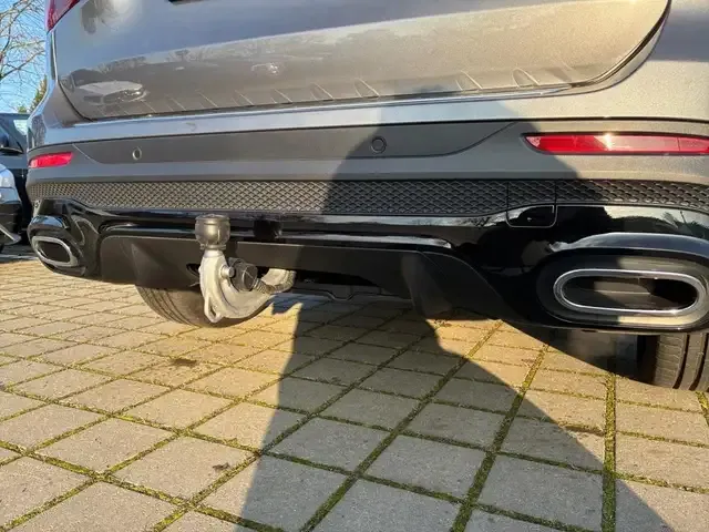 Mercedes-Benz GLB 250