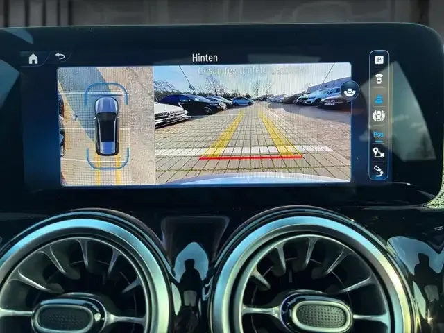 Mercedes-Benz GLB 250