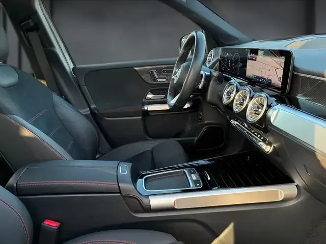 Mercedes-Benz GLB 250