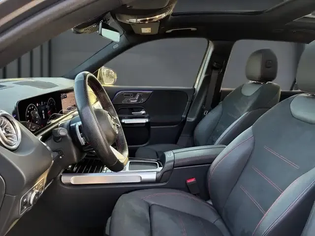 Mercedes-Benz GLB 250