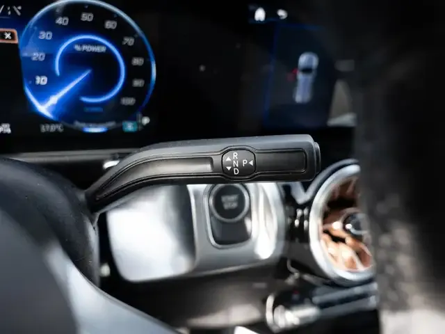 Mercedes-Benz EQB 300