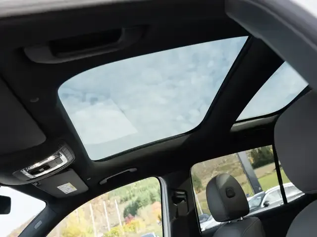 Mercedes-Benz EQB 300