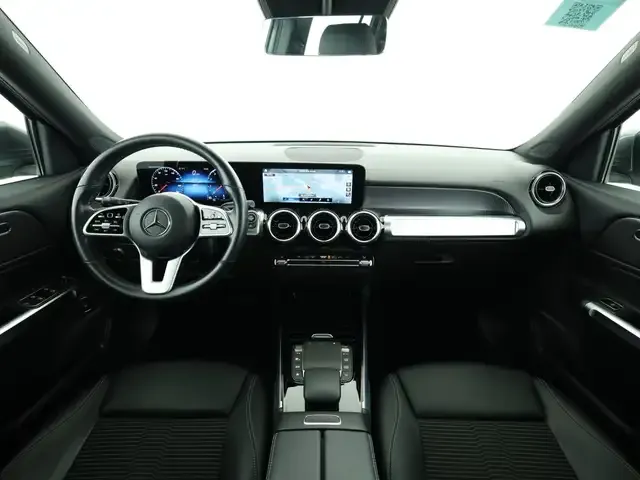 Mercedes-Benz GLB 180